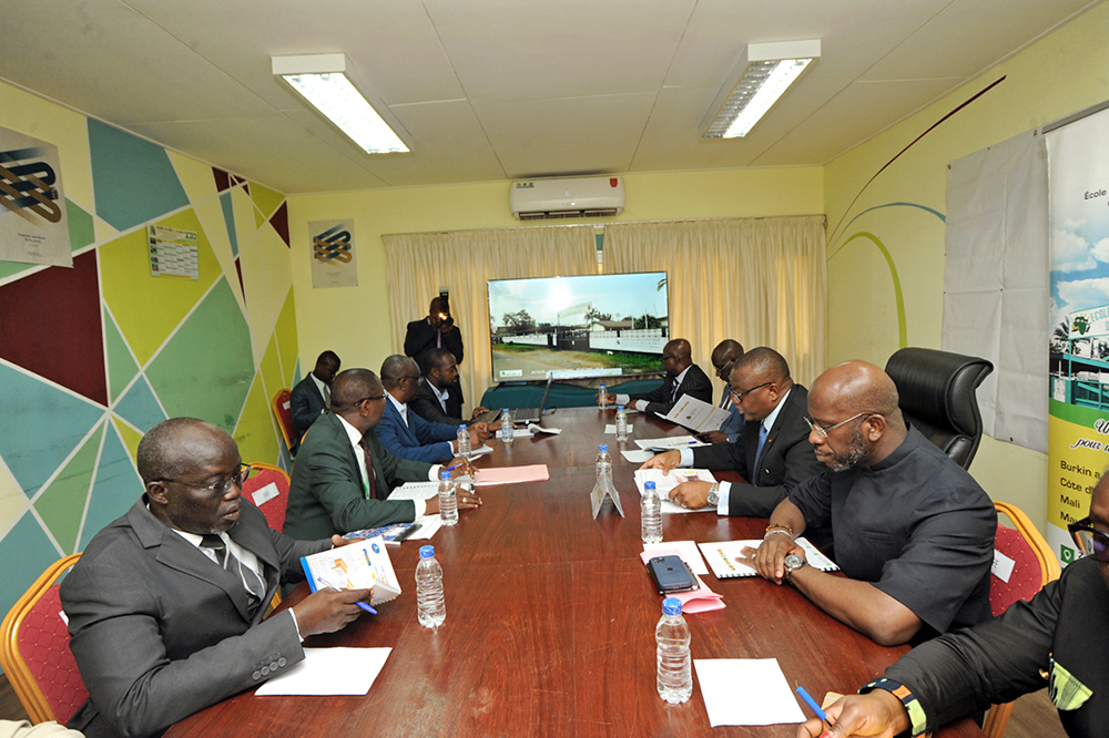 Visite à l'EMSP du Ministre Amadou Coulibaly, PCA